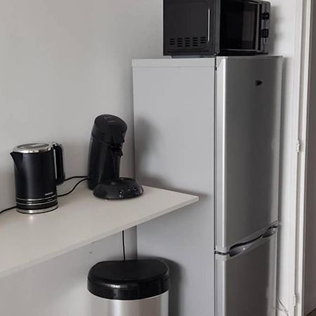 Beau Studio Renove 30M2 Balcon Vue Paris+Parking Exterior photo