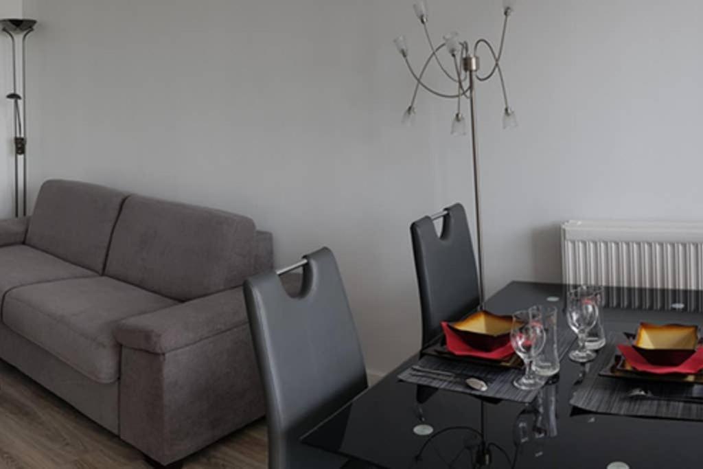 Beau Studio Renove 30M2 Balcon Vue Paris+Parking Exterior photo