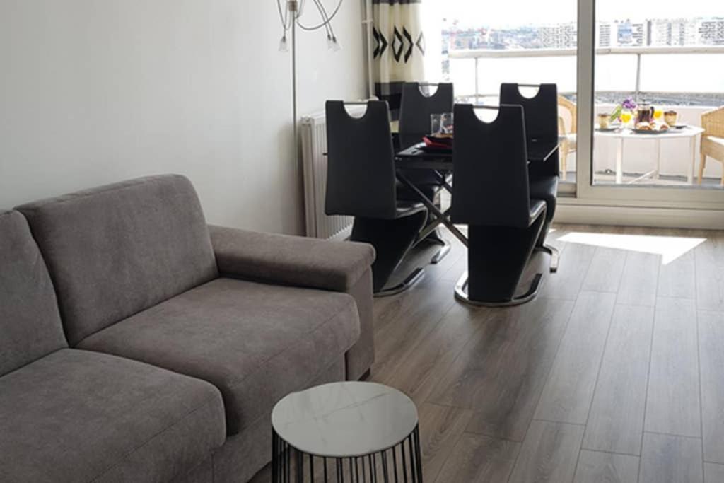 Beau Studio Renove 30M2 Balcon Vue Paris+Parking Exterior photo